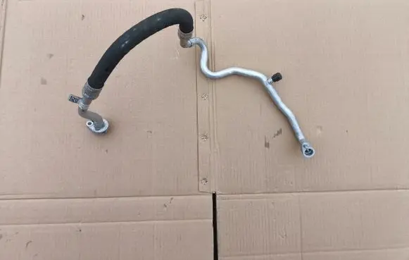 Audi A3 S3 8V Air conditioning (A/C) pipe/hose 8V0820743A