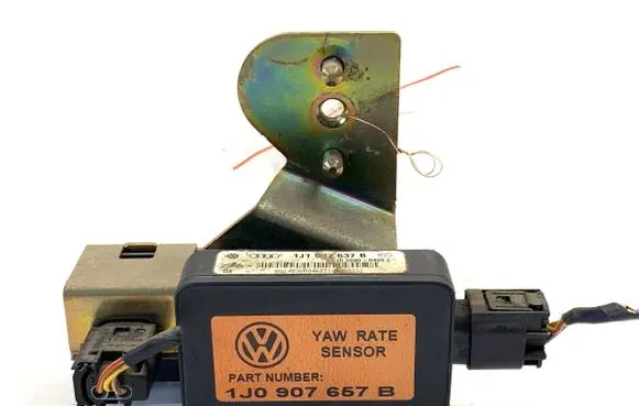 Seat Leon (1M) ESP acceleration yaw rate sensor 1J0907657B