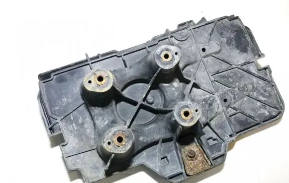 Battery box tray