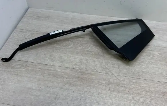 Porsche Panamera (971) Rear vent window glass 971845025A 971845025AA 971845025BL