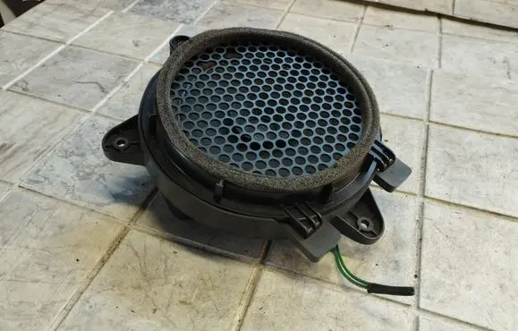 Chrysler Pacifica Rear door speaker 04685967AD