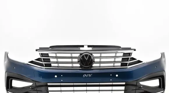 Volkswagen PASSAT B8 Front bumper 3G0807221E