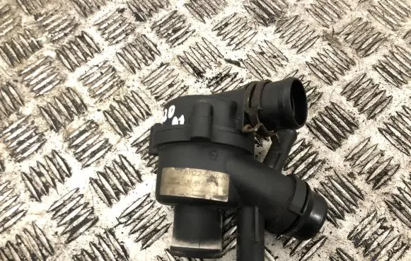 Land Rover Range Rover Sport L320 Thermostat AH228575AD