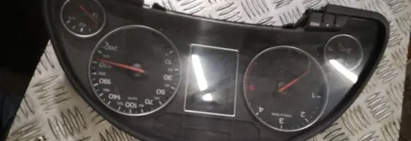 Audi A4 S4 B6 8E 8H Speedometer (instrument cluster)