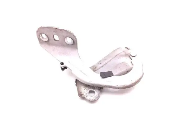 Engine bonnet/hood hinges