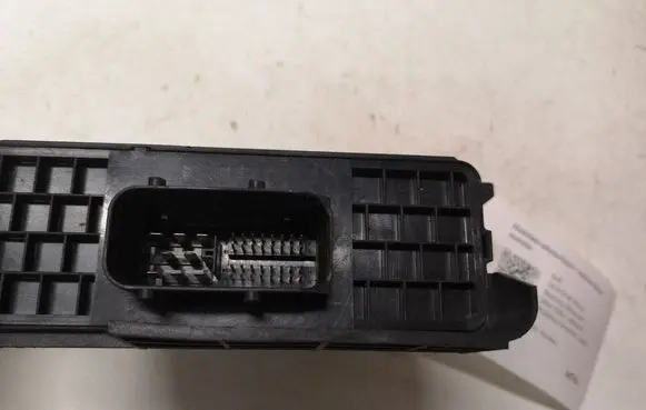 Audi A6 S6 C6 4F Power management control unit 4F0907280A F005S00102