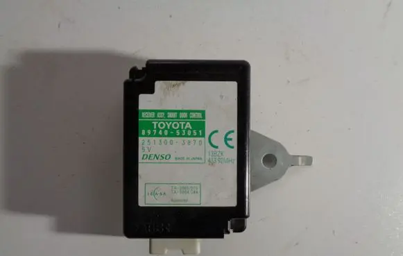 Lexus IS 220D-250-350 Door control unit/module 8974053051 2513003870