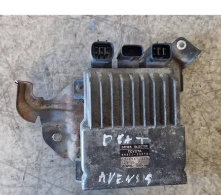 Toyota Avensis T250 Fuel injection control unit/module 8987120070 1310001371