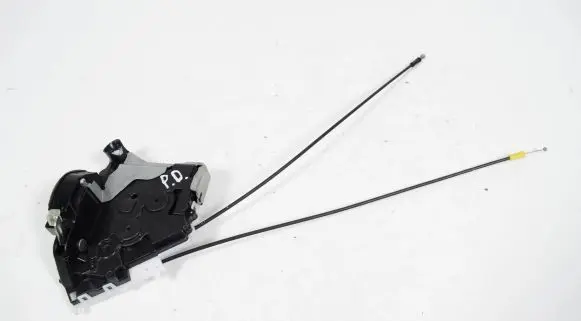 Subaru XV Front door lock