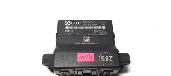Audi A3 S3 A3 Sportback 8P Gateway control module 1K0907530F