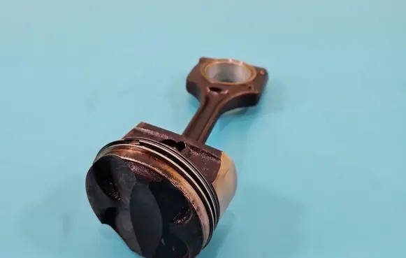 Piston