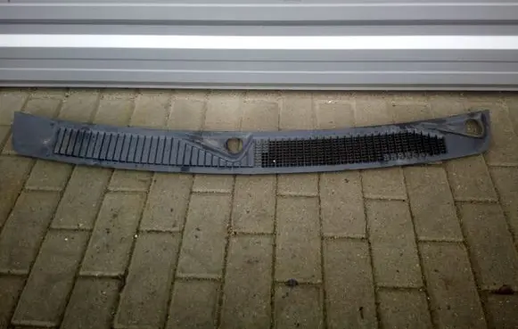 Mitsubishi Pajero Pinin Wiper trim