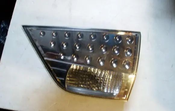 Mitsubishi Outlander Tailgate rear/tail lights