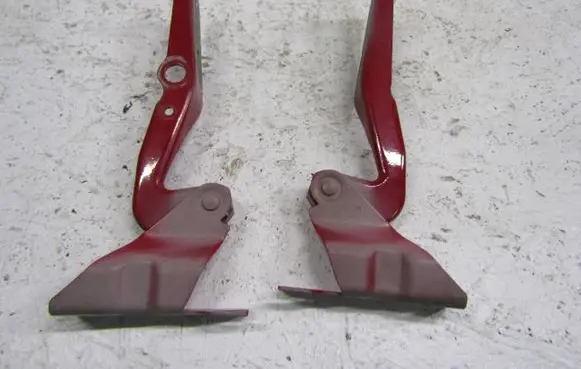 Volkswagen Up Engine bonnet/hood hinges 1S0823302 1S0823301