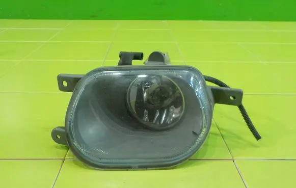 Volvo XC90 Front fog light 8693796 PRAWY