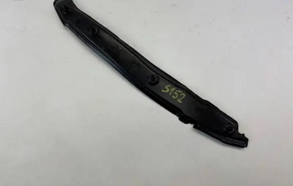 Volkswagen T-Roc Fender foam support/seal 2GA821112 S152