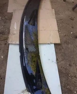 Ford Escort Wiper trim
