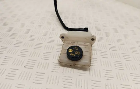 Renault Scenic IV - Grand scenic IV Brake fluid reservoir 460917653R