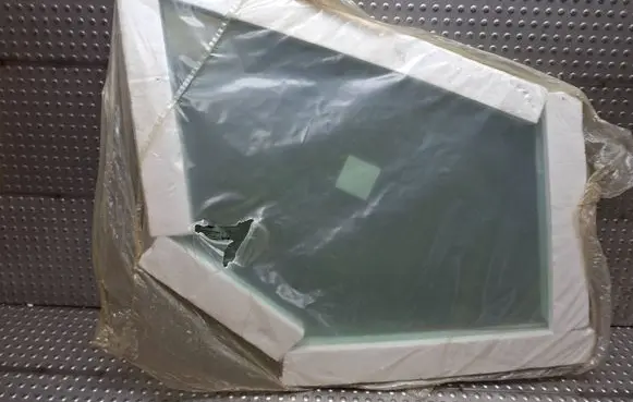 Fiat 500X Front door window glass four-door S26337560 51941683