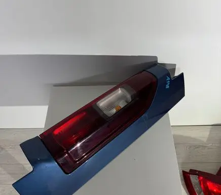 Opel Vivaro Rear/tail lights 265A13908R