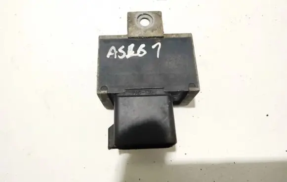 Glow plug pre-heat relay