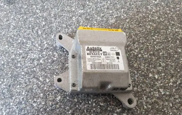 Renault Trafic II (X83) Airbag control unit/module 8200272534