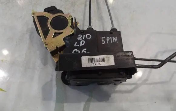 KIA Rio Front door lock