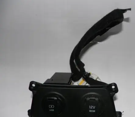KIA Sportage USB socket connector 96125C5000 96125-C5000
