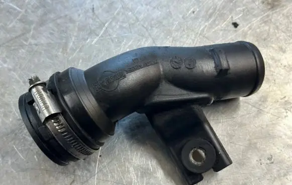 Nissan Qashqai Intercooler hose/pipe