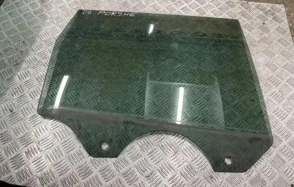 Porsche Cayenne (9PA) Rear door window glass