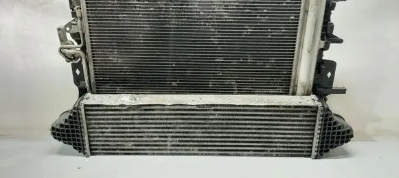 Volvo V40 Radiator set 31319064 31368431 31686813