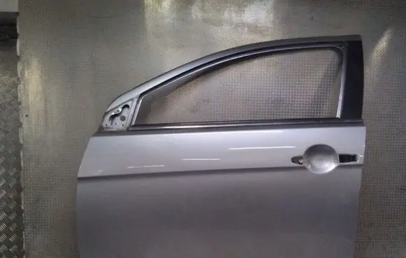 Mitsubishi Lancer VIII Front door