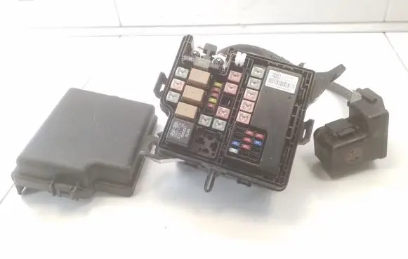 KIA Soul Fuse module 91400E4090