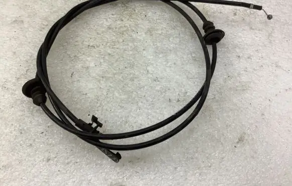 Skoda Fabia Mk2 (5J) Engine bonnet/hood lock release cable 5J0823531A