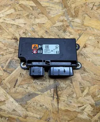 Opel Mokka Airbag control unit/module 13590216