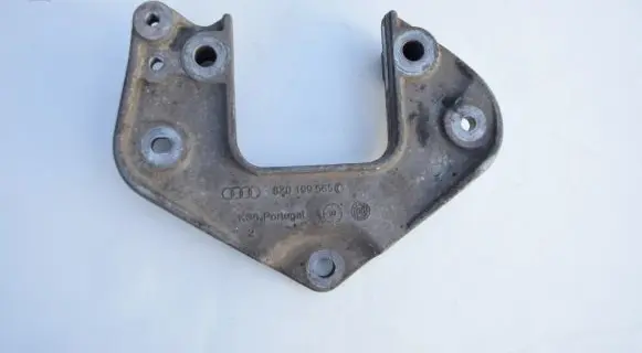 Audi A2 Gearbox mounting bracket 8Z0199565C