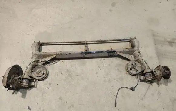 Skoda Superb B5 (3U) Rear subframe 