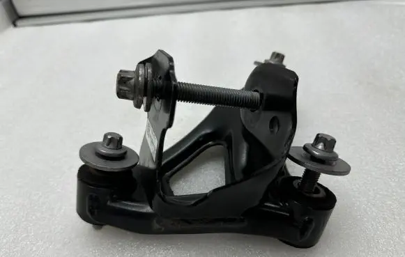 Tesla Model 3 Engine mounting bracket 111023300C AMX20254001175 111152100B