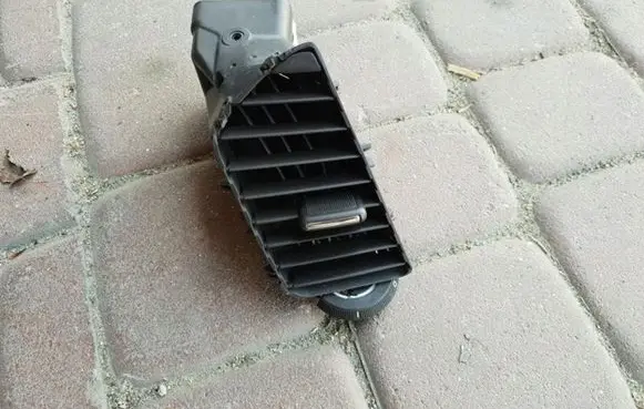 Opel Insignia A Dash center air vent grill 13282236