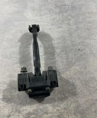 Volvo XC60 Rear door check strap stopper 31298467