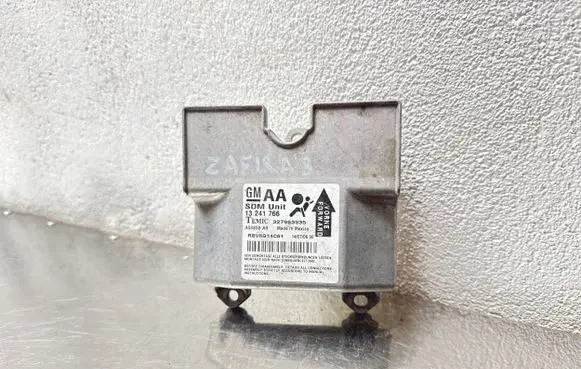 Opel Zafira B Airbag control unit/module 13241766 403253A3 327963935