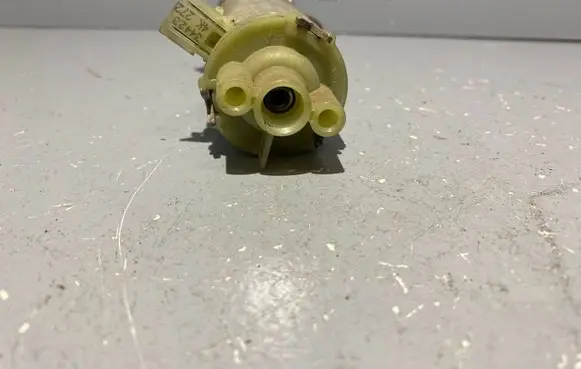 Volvo XC90 Seat adjustment motor 0130002532 198397104