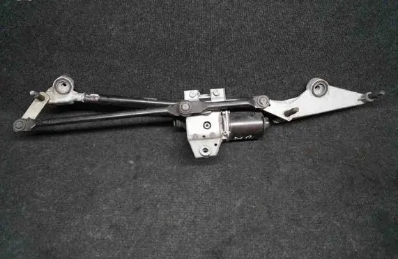 Mercedes-Benz A W176 Front wiper linkage and motor
