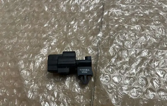Subaru Forester SK Outside/exterior temperature sensor T17412BA
