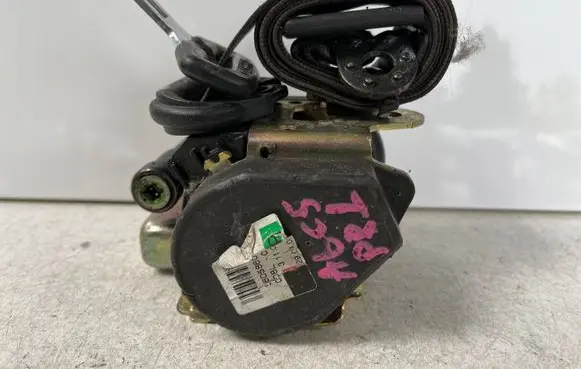 Audi A6 S6 C5 4B Front seatbelt 560586001 008L000