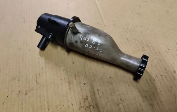 Chrysler PT Cruiser Power steering fluid tank/reservoir