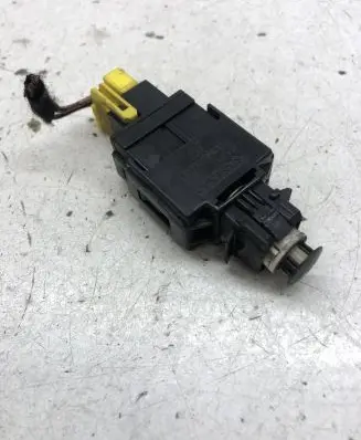 Volvo S40, V40 Brake pedal sensor switch 9128577