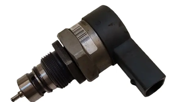 Audi A6 S6 C7 4G Fuel pressure regulator 0281006431