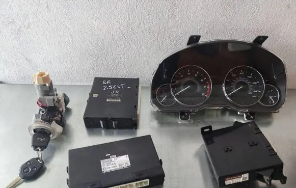 Subaru Outback Engine ECU kit and lock set 22765AA130