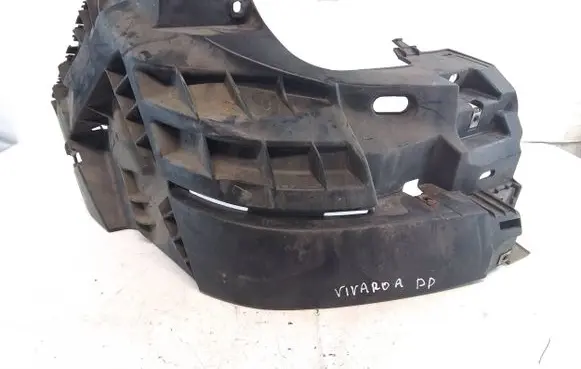 Opel Vivaro Front bumper mounting bracket 620340101R 93856002